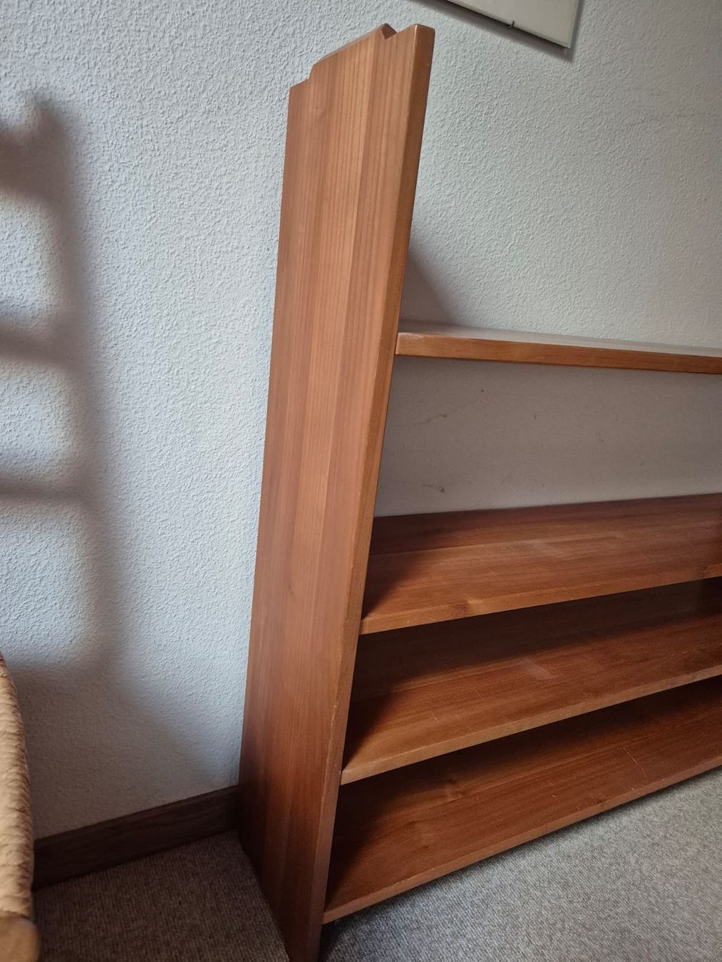 Scaffali: Holzregal zeitloses Design, Kirschbaum massiv – Usato da Winterthur venduto da Sarafina66 2