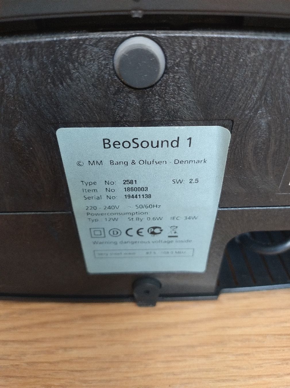 Bang & Olufsen Radio: Bang & Olufsen BeoSound 1 – Usato da Vinelz venduto da pir_x5fw 2