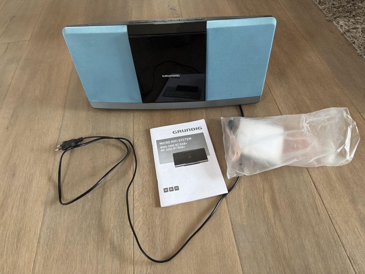 Grundig Multimediaplayer & Streamer: Grundig Micro Hifi System WMS 3000 BT DAB + – Gebraucht aus Richterswil von Noelle80