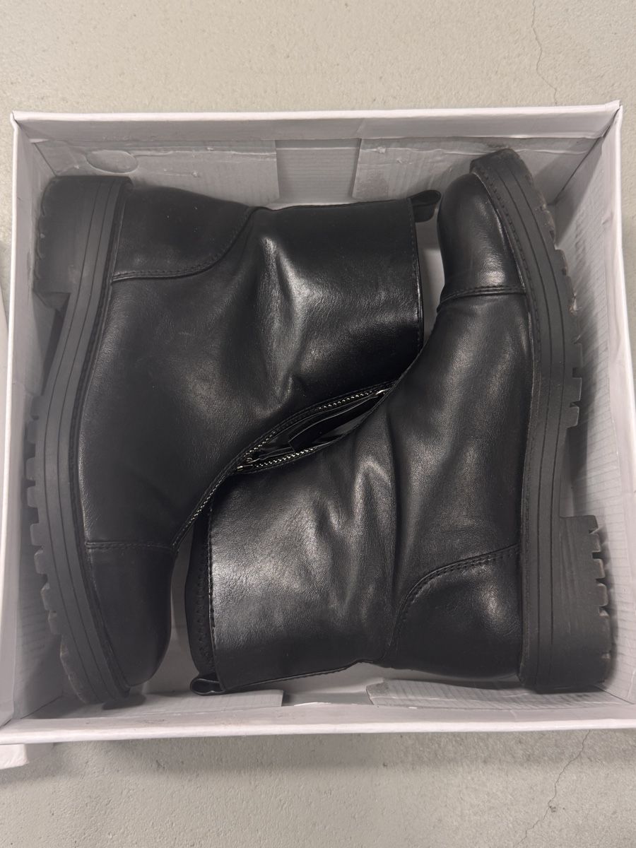 Chaussures femmes: Black Ankle Boots, Zip-Up, Size 37 – D'occasion à Zürich par Tanja_G88 3