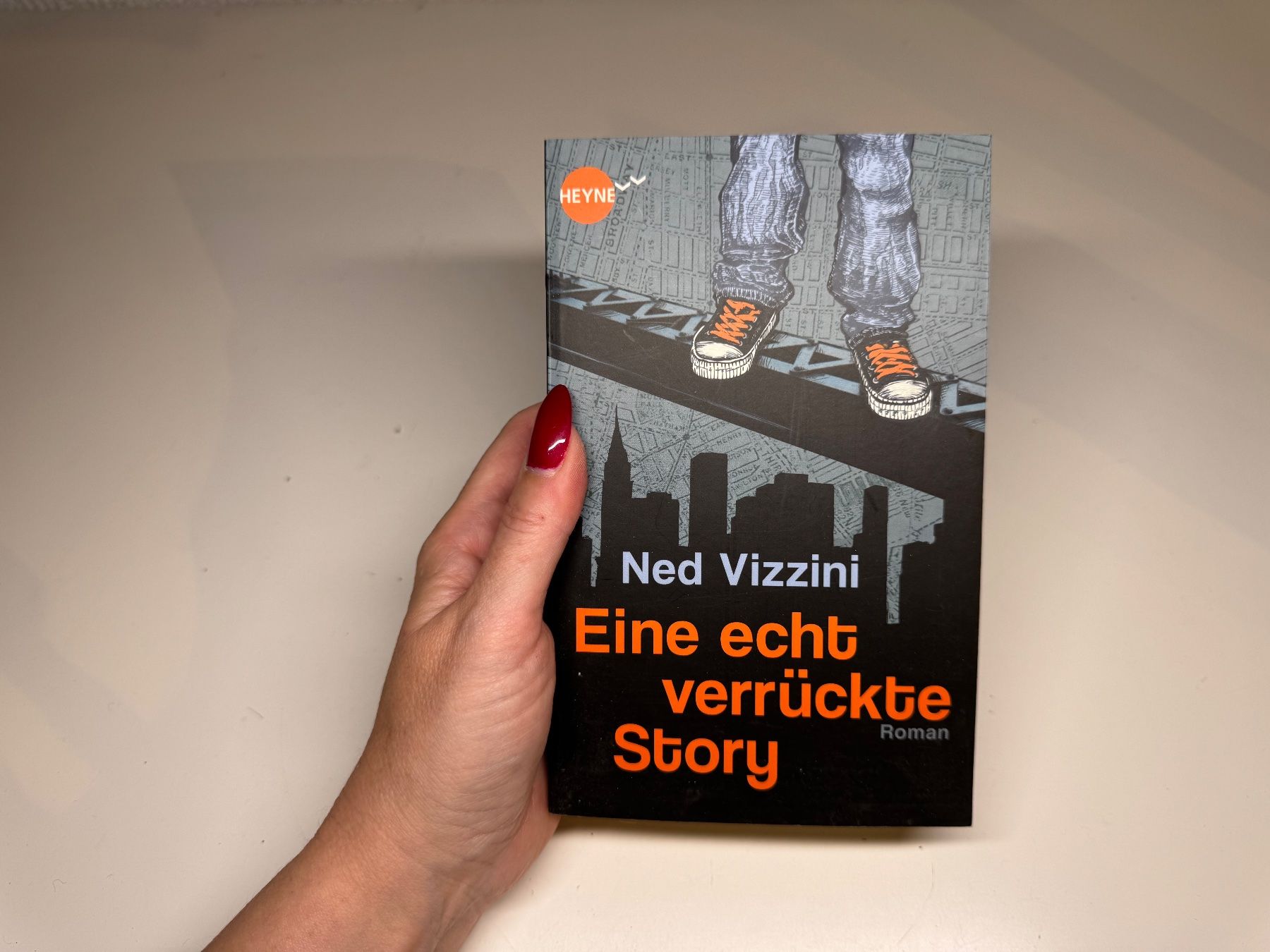 Libri: BUCH: Ned Vizzini, Eine echt verrückte Story – Usato da Grosswangen venduto da Kleine.Knoepfe