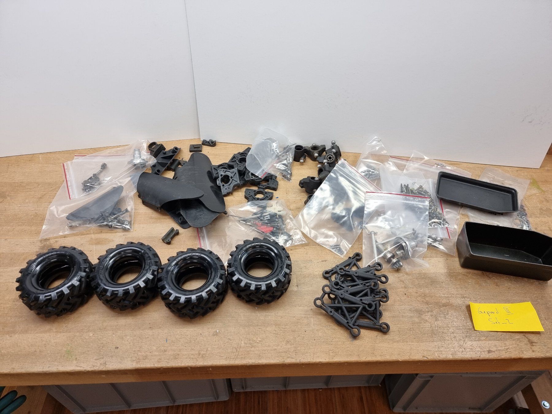 Graupner Modellismo RC: Gepard 3 Graupner (Kyosho Tamiya Robbe) Set_2 – Difettoso da Ballwil venduto da Roboter