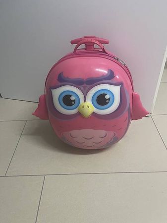 Kleinkind Koffer Mödchen 