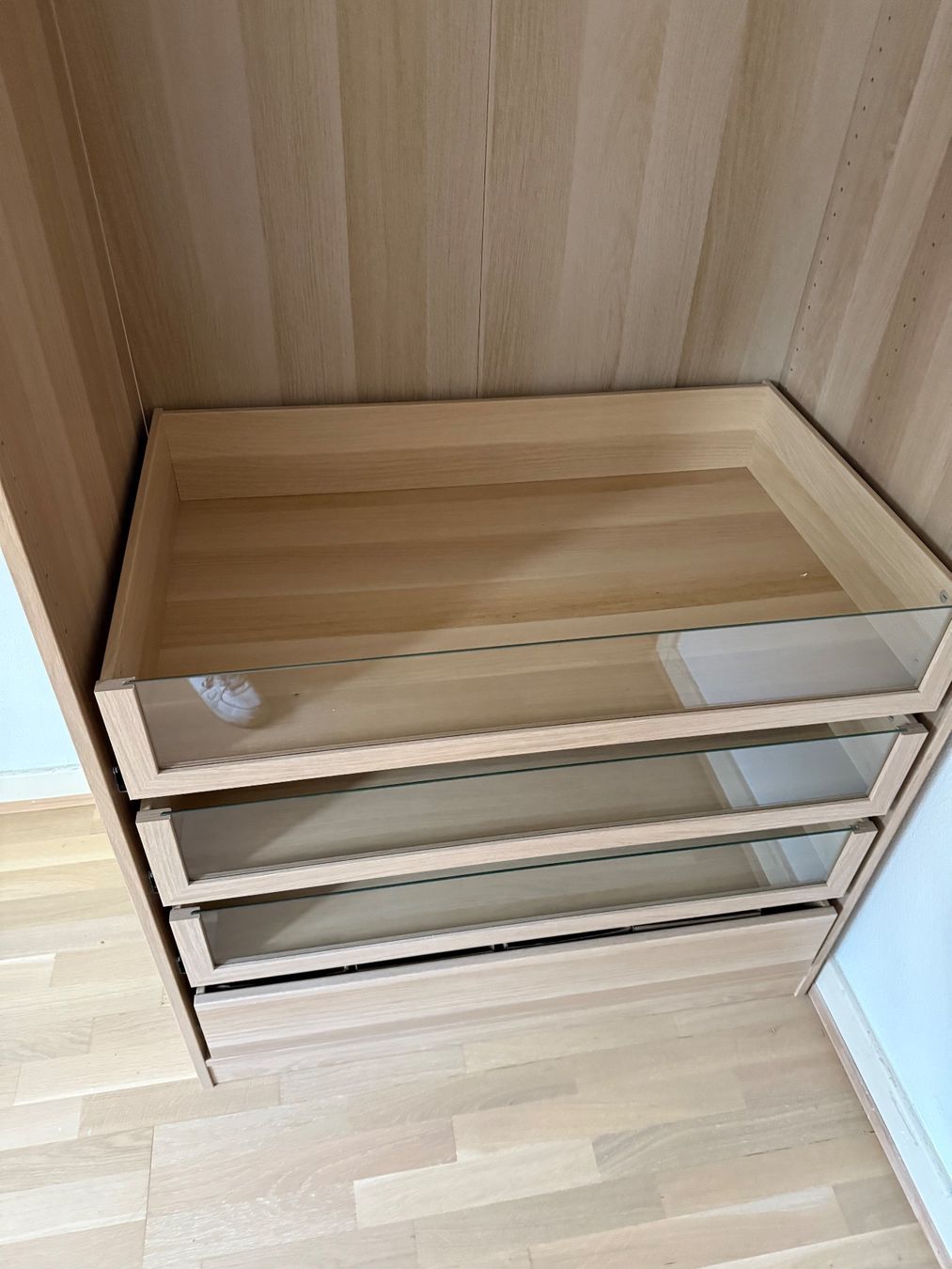 Ikea Armadi: Ikea Pax Kleiderschrank – Usato da Basel venduto da jas_9ckm 1