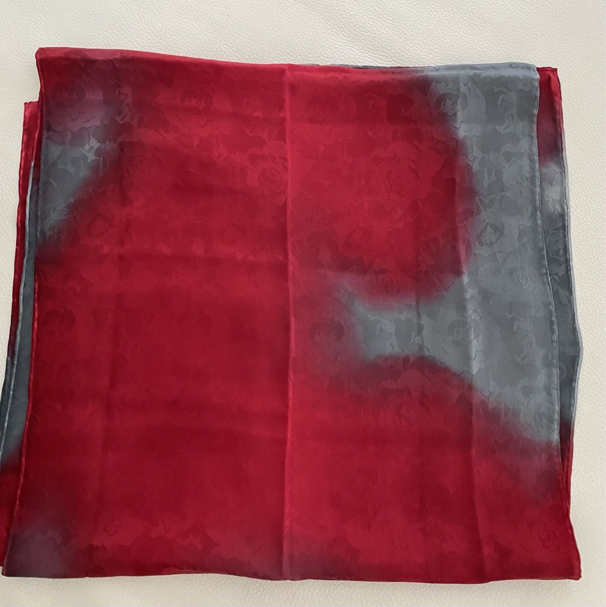Foulard & Sciarpe: Seiden Schal 🌸 – Usato da Opfikon venduto da Luis144 7