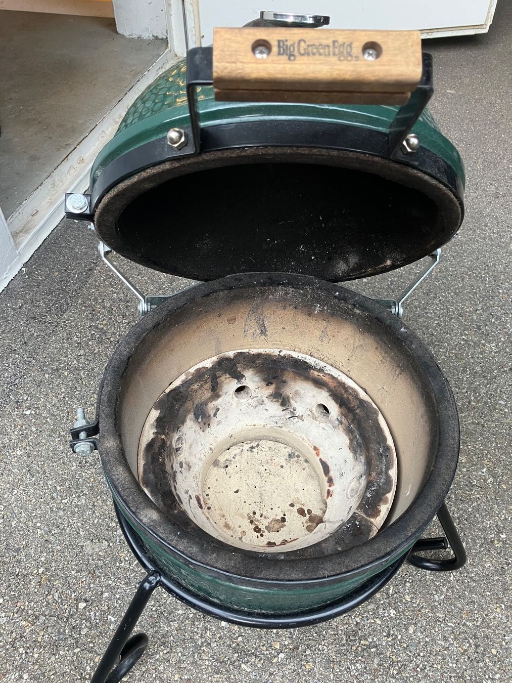 Big Green Egg Grills: Big Green Egg Mini - Top Zustand! – Gebraucht aus Watt von han_bqv7 2