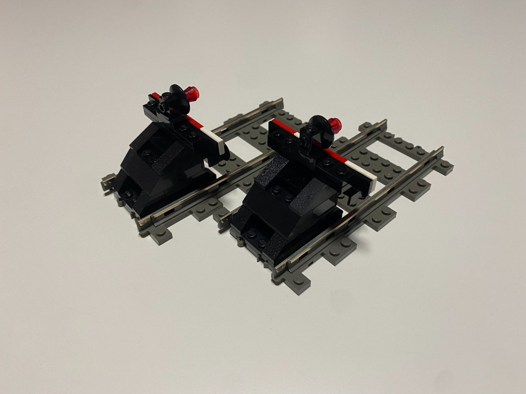 Lego Giocattoli: LEGO - 2 - EISENBAHN - PRELLBÖCKE - 9 VOLT – Usato da Gelterkinden venduto da ajdt4 1