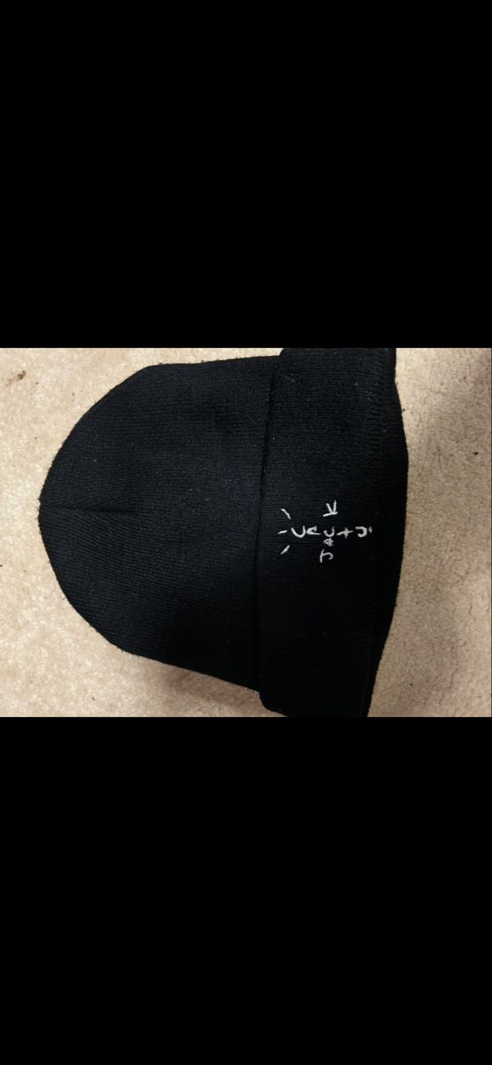 Copricapi, berretti & cappellini: Bonnet noir Travis Scott Cactus Jack - Taille unique - Hiver – Nuovo (secondo la descrizione) da Montbrelloz venduto da rxb_2jmb