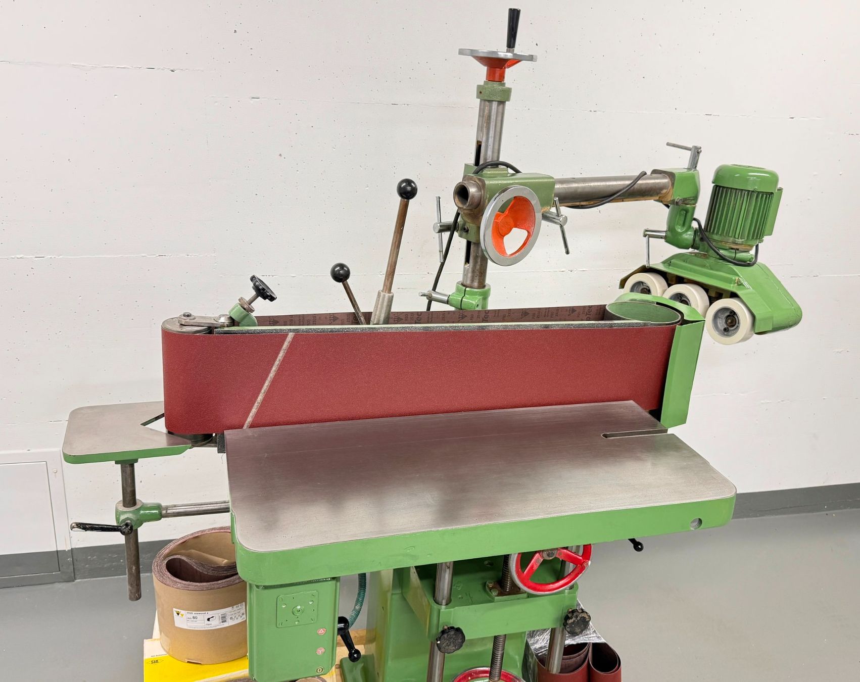 Schleifen & Polieren: Kantenschleifmaschine – Gebraucht aus St. Gallen von Holzbaum 6