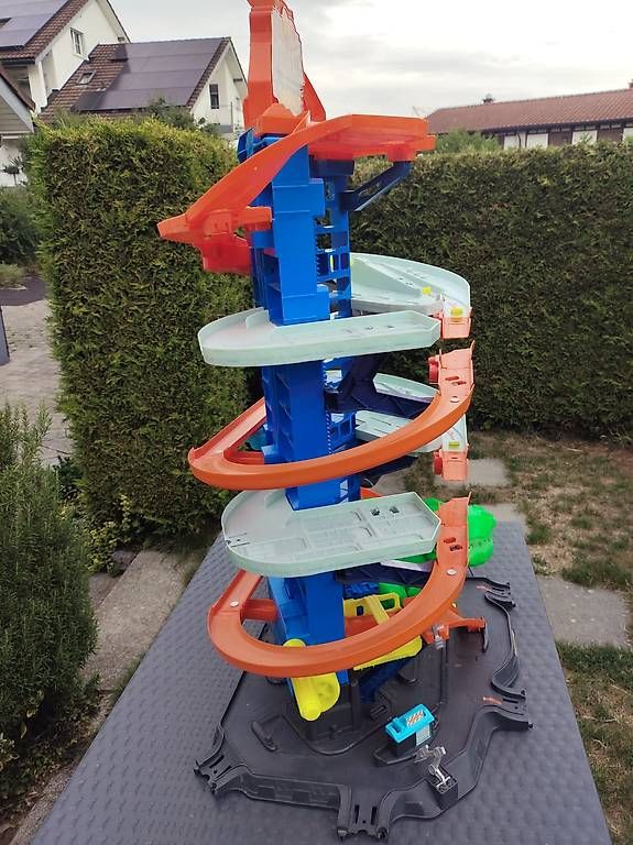 Giocattoli: Hot Wheels Ultimate Garage mit T-Rex Angriff – Usato da Dübendorf venduto da Boro82 2