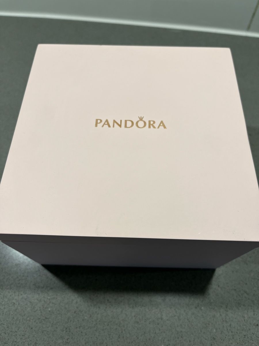 Pandora Sonstiger Schmuck: PANDORA Schmuckbox – Gebraucht aus Münchenstein von Allesmussweg2021 1