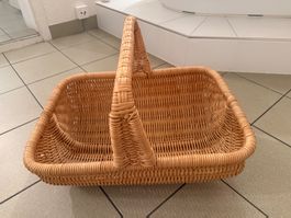 Groser Korb aus Rattan mit Henkel rechteckig guter Zustand