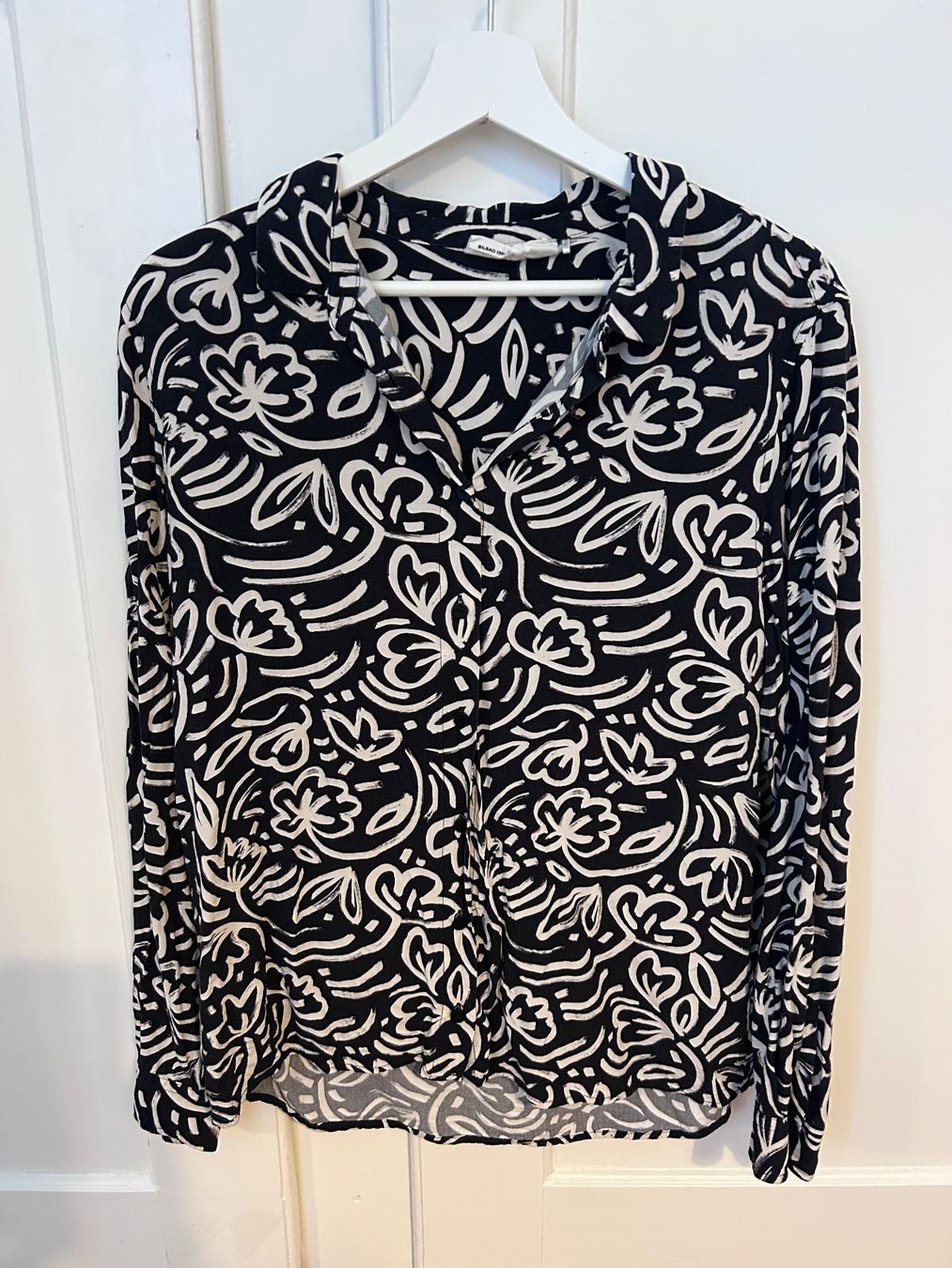 Skunkfunk Camicette: Bluse schwarz gemustert Grösse 40 Skunkfunk SKFK rrrevolve – Usato da Bern venduto da Anja_01