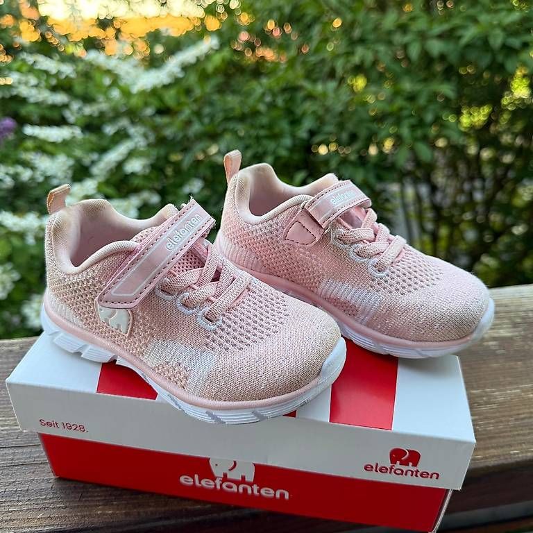 Scarpe per ragazze: Elefanten Turnschuhe Gr. 23 rosa – Usato da St-Prex venduto da kaz_2kyk 2