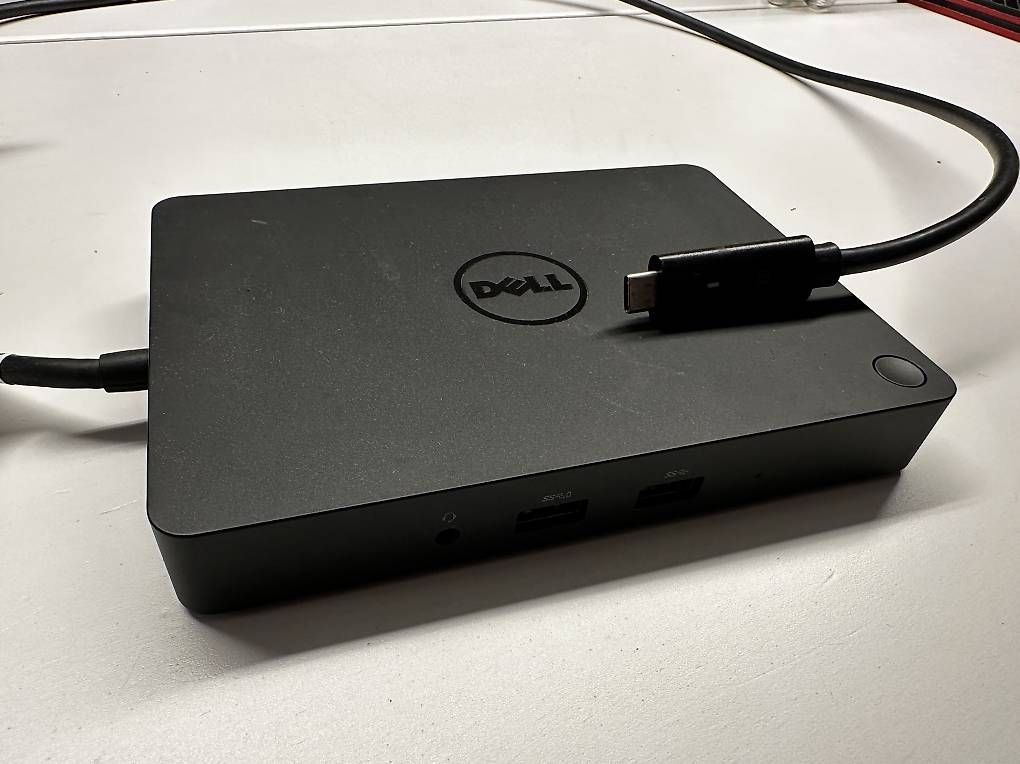 Dell Docking station: Dell Notebook Dockingstation USB C 130W – D'occasion à Trüllikon par NicoZgraggen 1