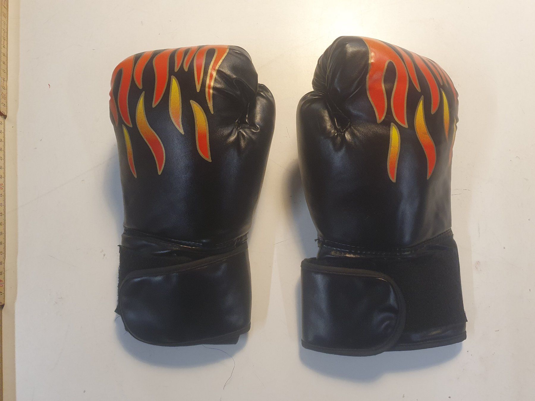 Guanti & manicotti: Boxhandschuhe grösse S – Usato da Zürich venduto da loosebone