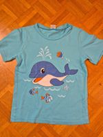 T'shirt hellblau mit Wal, Gr. 110/116