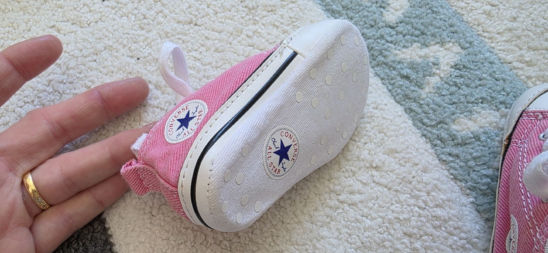 Converse Scarpe per ragazzi: Baby Converse rosa – Usato da Suhr venduto da Design_by_Debi 1