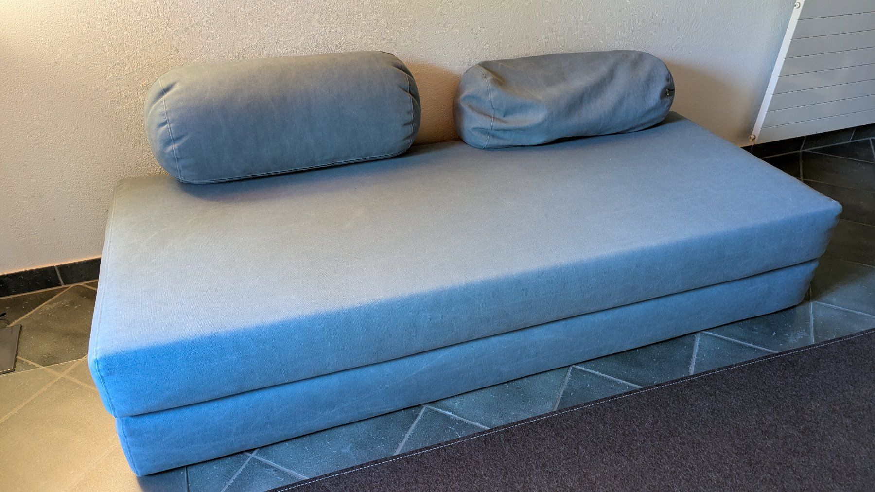 Sofas: Hochwertiges Designer Schlafsofa – Gebraucht aus Davos Platz von Chasand 1
