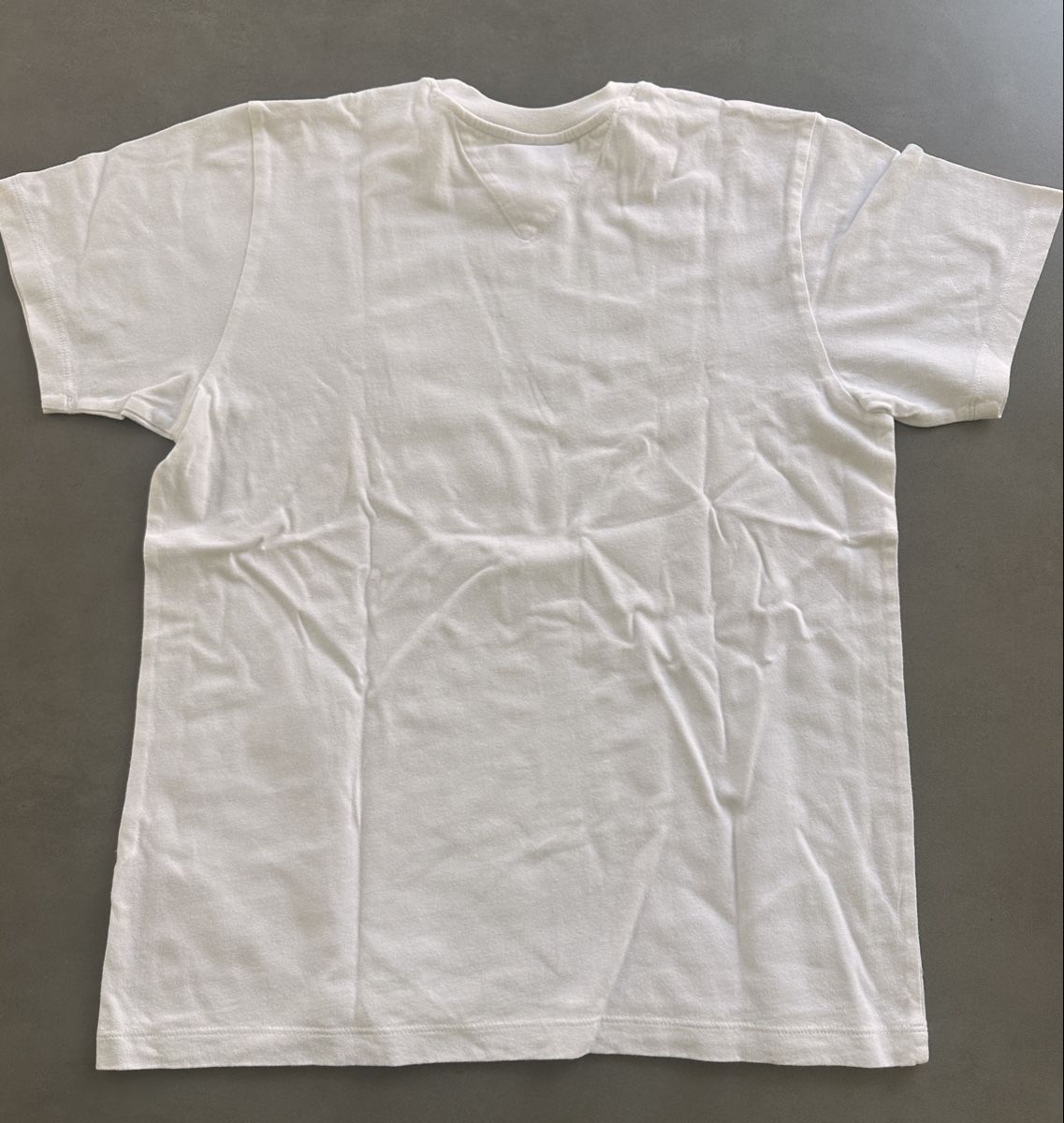 Tommy Hilfiger T-shirt: Tommy Jeans T-Shirt – Nuovo (secondo la descrizione) da Zollbrück venduto da ana_aeb 1