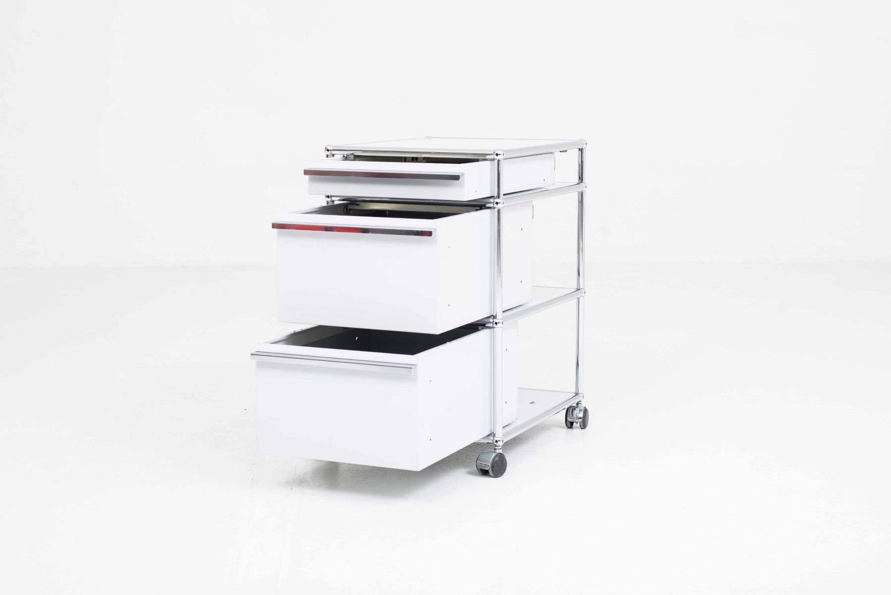 USM Banconi: USM Rollcontainer in Lichtgrau – Usato da Zürich venduto da STUZH38 1