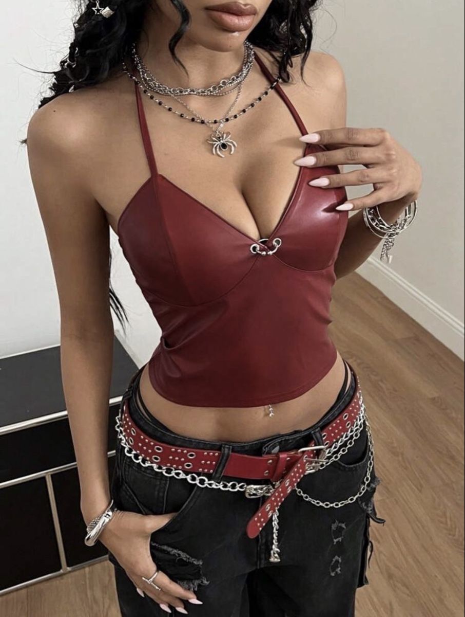 Top: Y2K Party Red Halter Top Leather Look – Nuovo (secondo la descrizione) da Schaffhausen venduto da non_2vnn