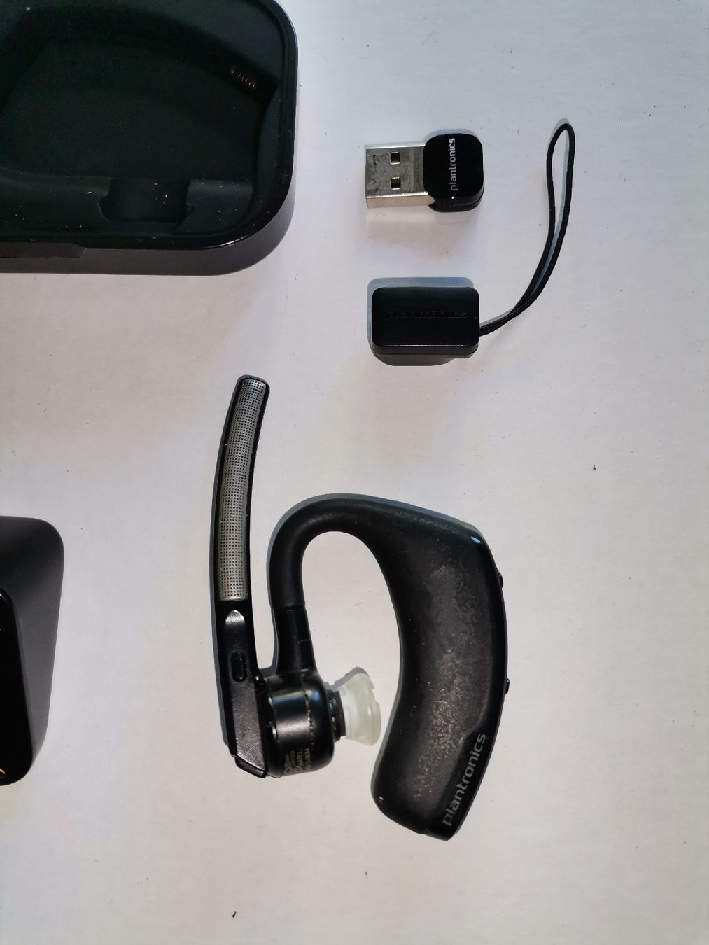 Plantronics Cuffie: Plantronics Voyager Legend Headset – Usato da St. Gallen venduto da Bir_Rer 1