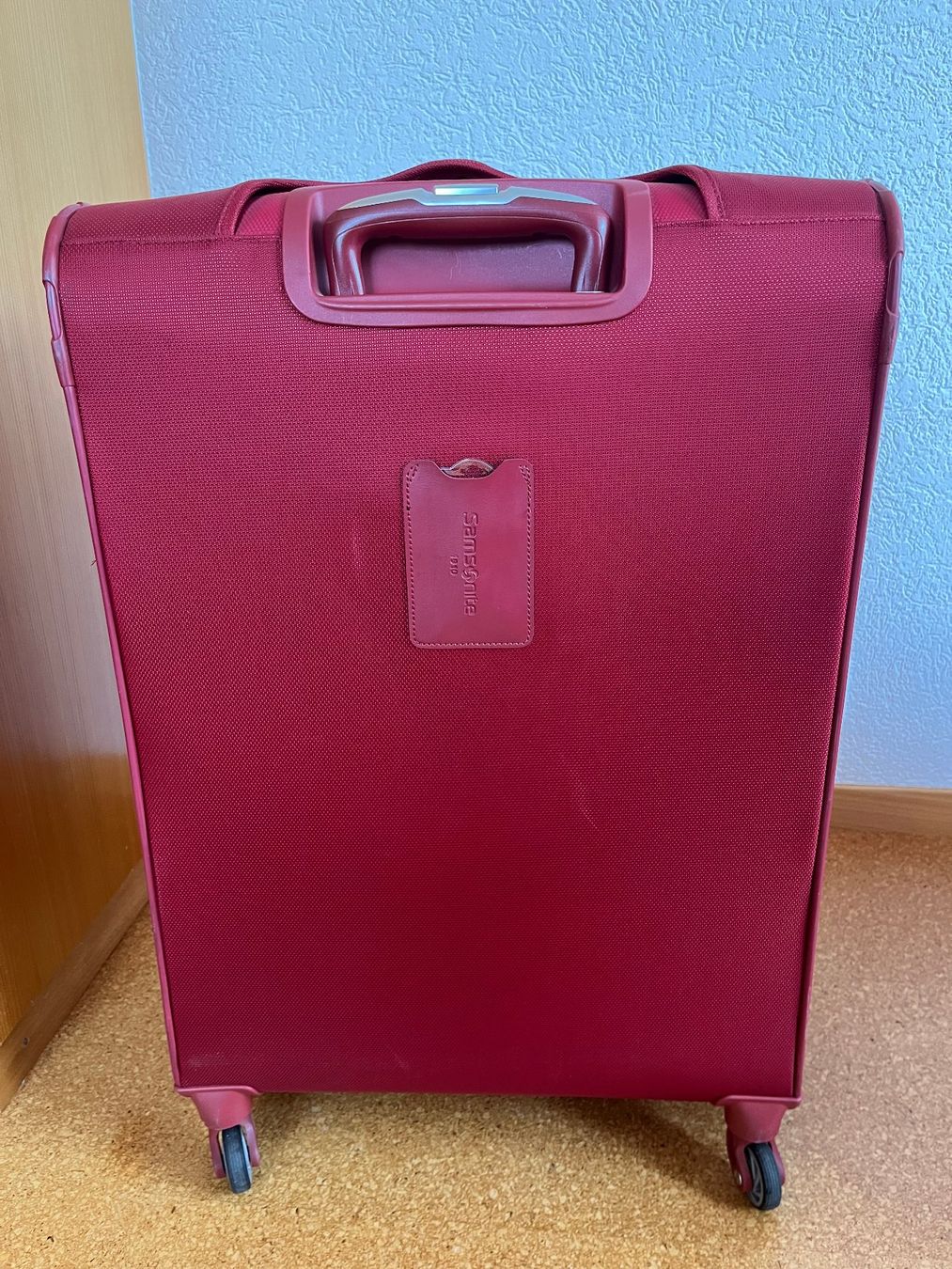Samsonite Valigie: samsonite rollkoffer – Usato da Uttigen venduto da mas_6yq7 5