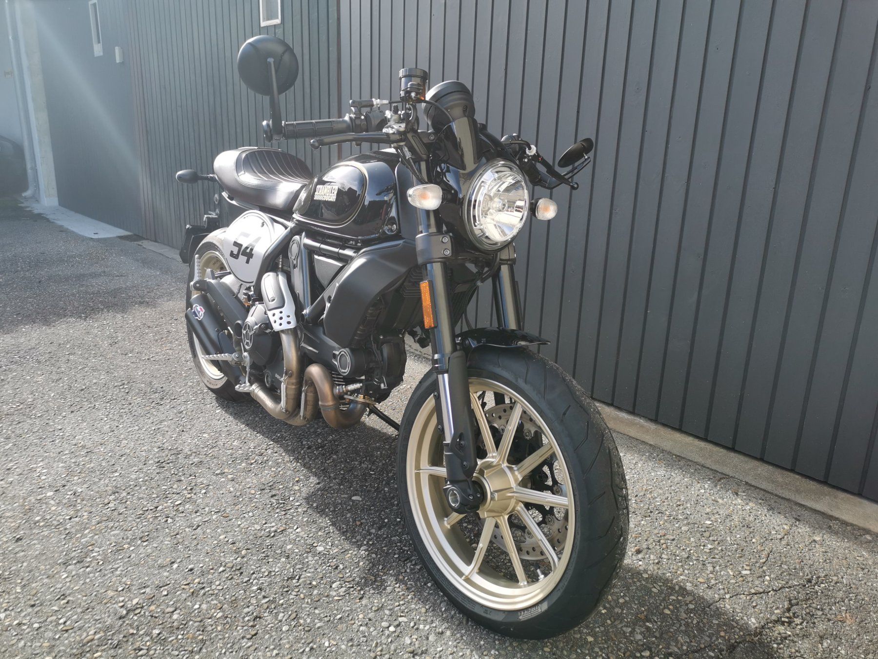 Ducati Sonstige: Ducati Scrambler Cafe Racer FRÜHLINGSAKTION – Neu (gemäss Beschreibung) aus Adligenswil von ala_xc8k 5