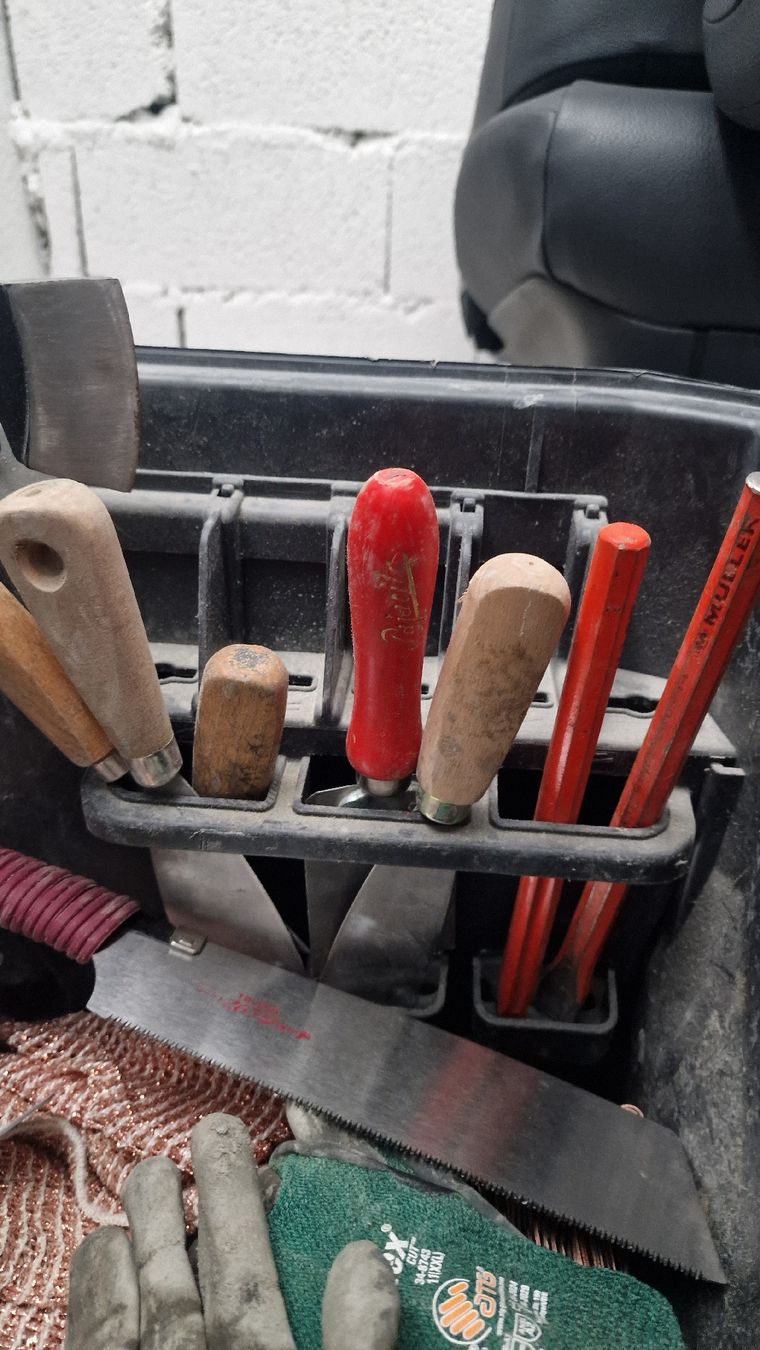 Tous les outils: Werkzeugkiste mit Werkzeug – D'occasion à Hasle LU par luc_9pxg 3