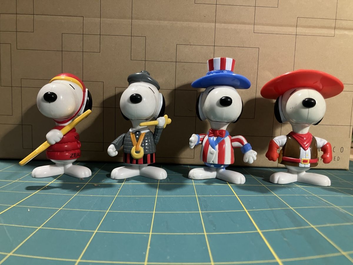 Disney Giocattoli: Snoopy world tour – Usato da Bettwiesen venduto da Jumpingfox 5