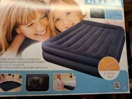 Luftbett Intex Queen Grösse 152x203cm mit Pumpe neu
