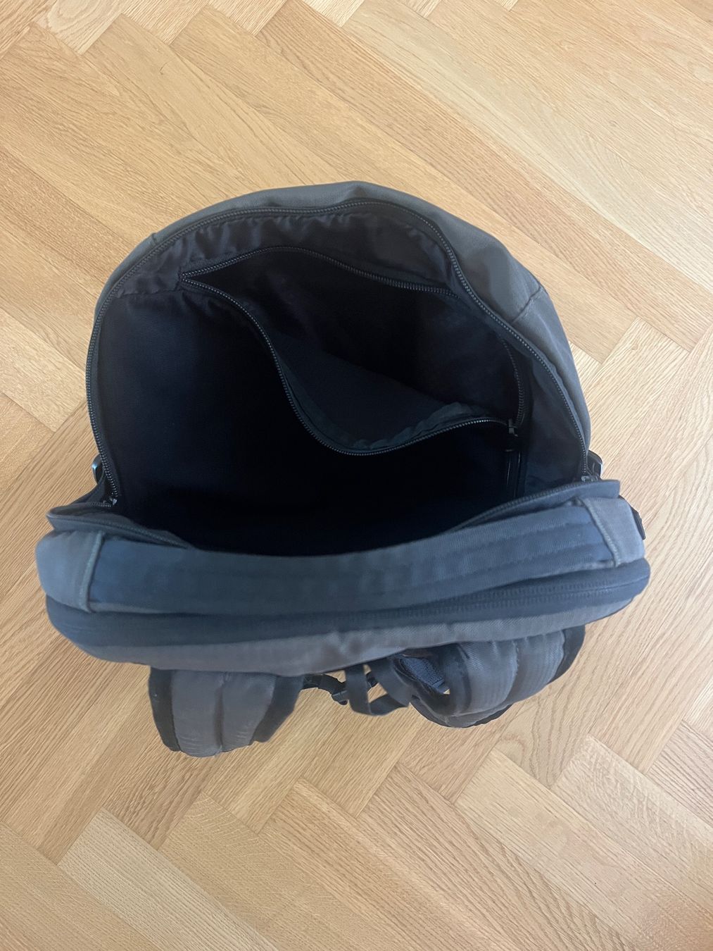 Samsonite Rucksäcke: Samsonite Rucksack Grau Schwarz – Gebraucht aus Zürich von bretxo 3