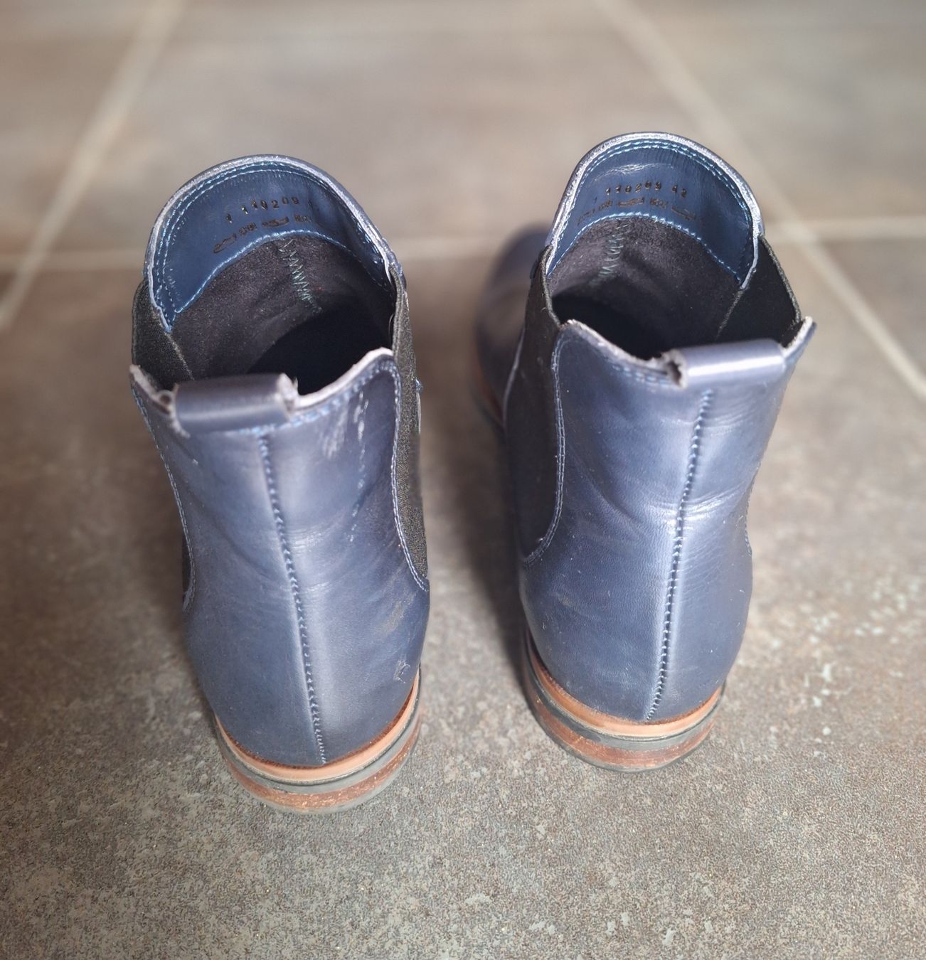 Scarpe da donna: Blaue Chelsea Boots – Usato da Wangen ZH venduto da MarianneMunz 1