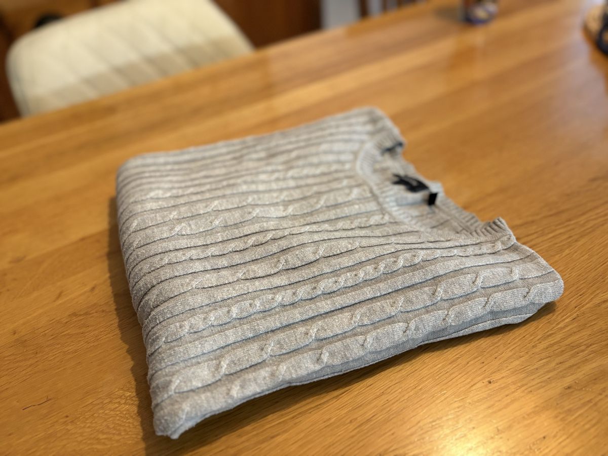 Maglioni & Felpe: KappAhl pulle taille S/M – Usato da Attalens venduto da Skorpionica 1