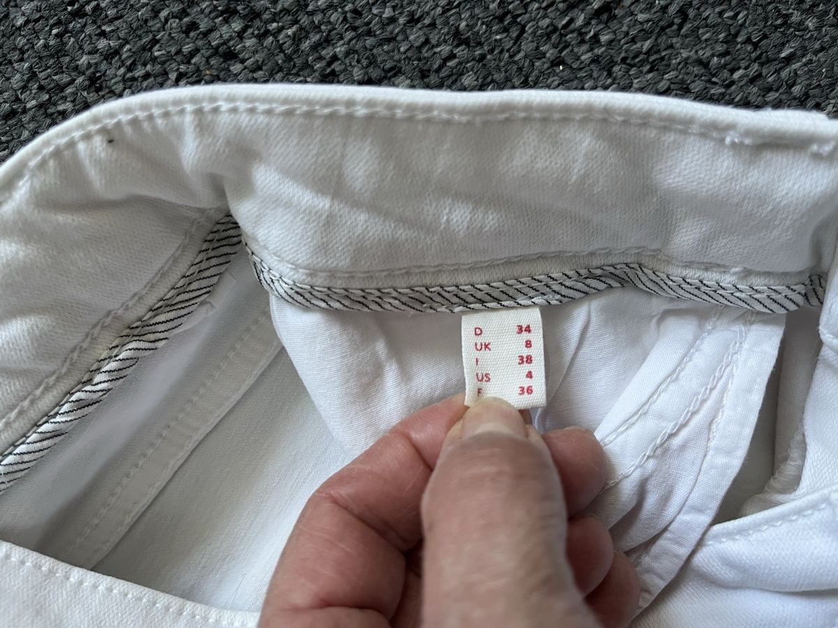 Esprit Jeans: Weisse Jeans von Esprit in 36 – Usato da Niederglatt ZH venduto da karinso 3
