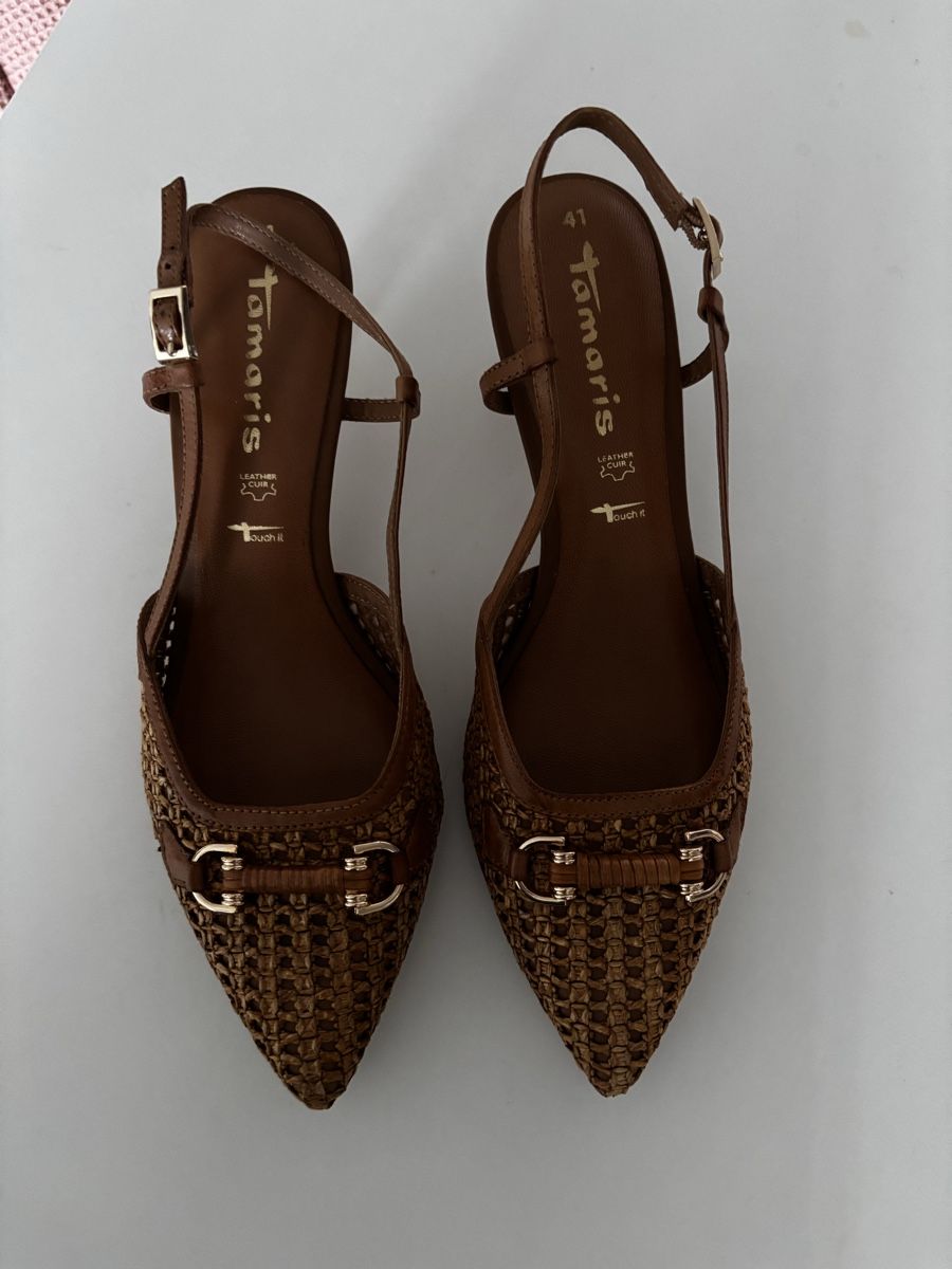 Tamaris Scarpe da donna: Tamaris Kitten Heel – Nuovo (secondo la descrizione) da Rickenbach LU venduto da mic_y5rd