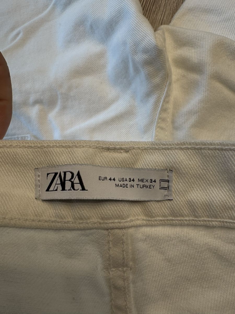 Zara Pantaloni: Weisse Zara Jeans Carpenter   – Nuovo (secondo la descrizione) da Villmergen venduto da van_xv9t 3