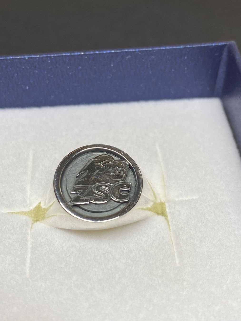 Anhänger: ZSC Lions Ring – Neu und originalverpackt aus Zürich von GoldschmiedBinder 3