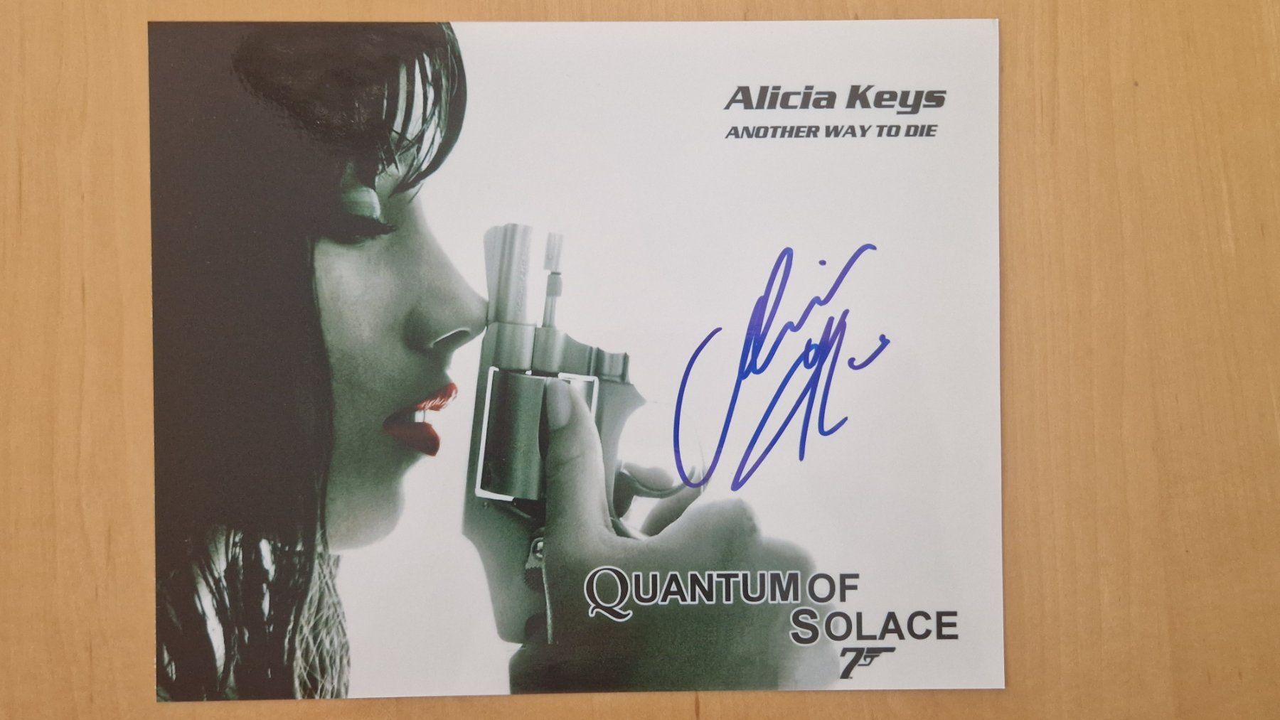 Autografi: Alicia Keys, Original Autogramm auf Foto in s/w – Usato da Salmsach venduto da aacs65