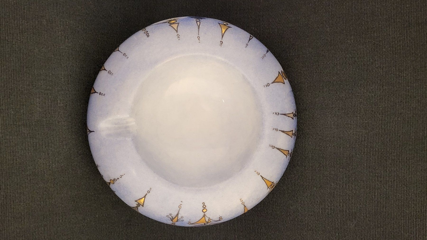 Portacenere: Handbemalter Aschenbecher ARZBERG – Usato da Basel venduto da spinne02 4