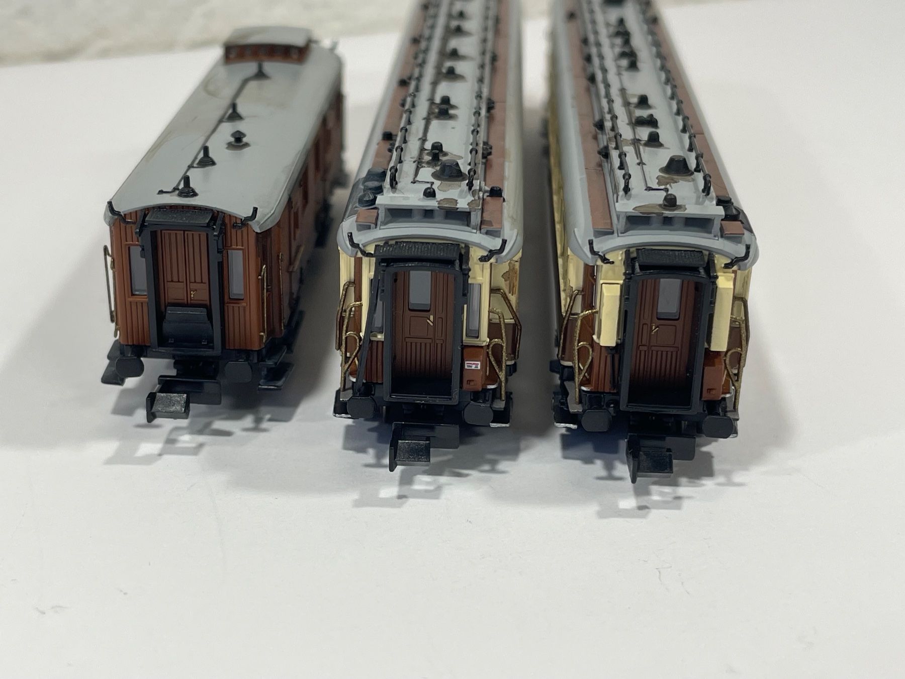 Hobbytrain Modellini di ferrovie: Hobbytrain H22103 3 teiliges Simplon-Express CIWL Set – Nuovo (secondo la descrizione) da Wilderswil venduto da Modellbahn-Shop-Moll 6