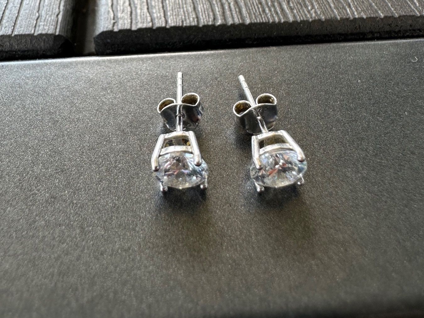 Thomas Sabo Orecchini pendenti & Orecchini a lobo: Thomas Sabo Ohrstecker weisser Stein 925 Sterlingsilber – Usato da Winterthur venduto da AngiDi 1