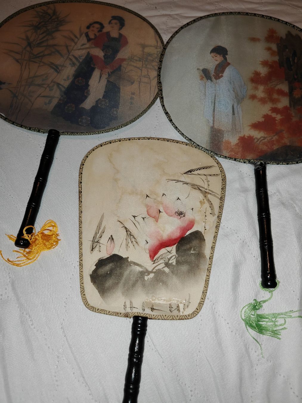 Tutte le decorazioni: Lot de 3 éventails asiatiques vintage  – Usato da Orbe venduto da Grainderiz982 4