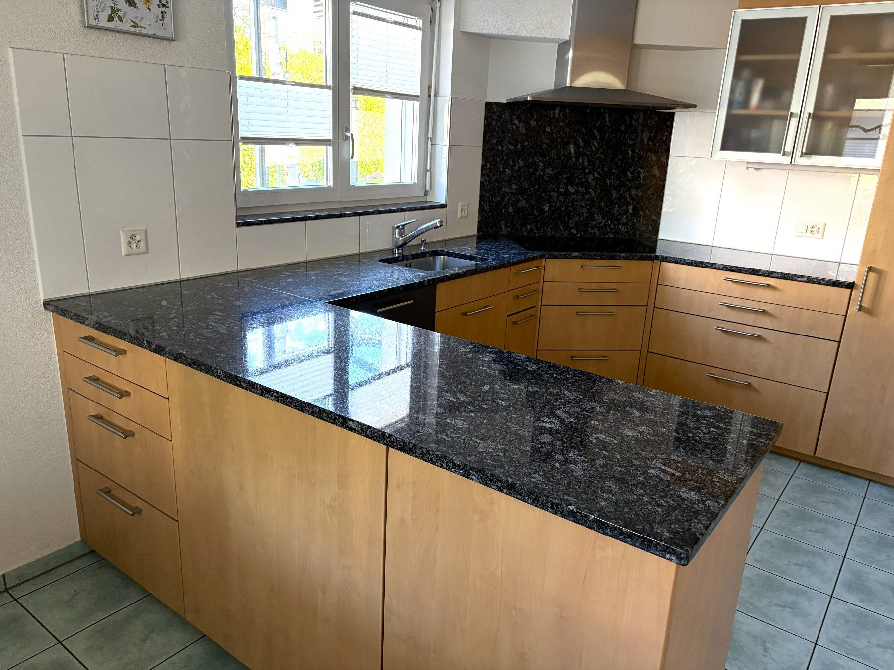 Cucine complete: grosse Einbauküche – Usato da Engelburg venduto da goldfischli02 1