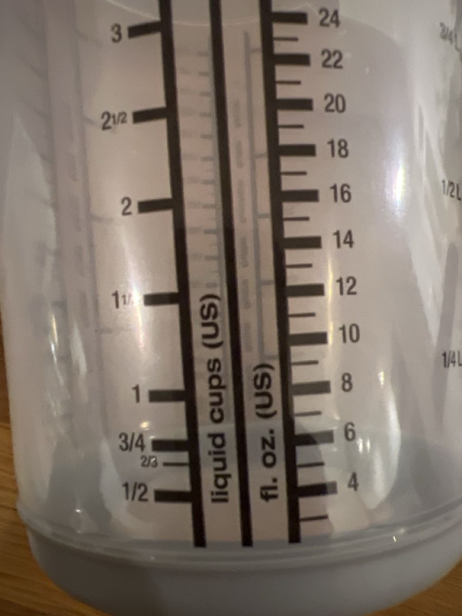 Recipients et similaires: Messbecher 1.5L ungebraucht – Neuf (Voir description) à Uznach par Apuutze 2