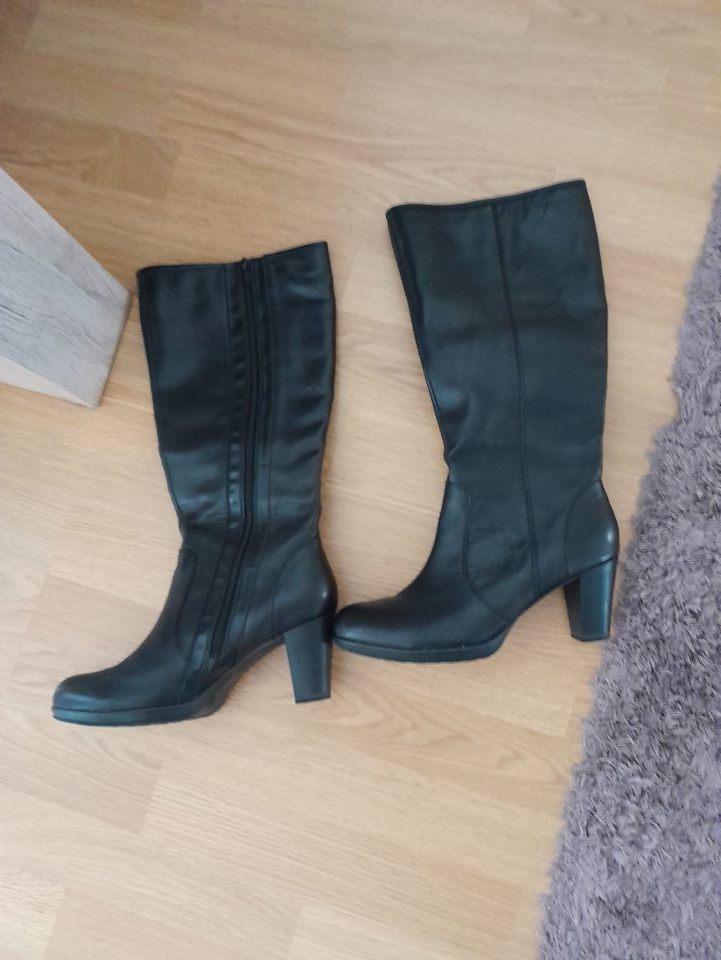 Damenschuhe: Lederstiefel Damen schwarz – Gebraucht aus Zürich von Sustainability