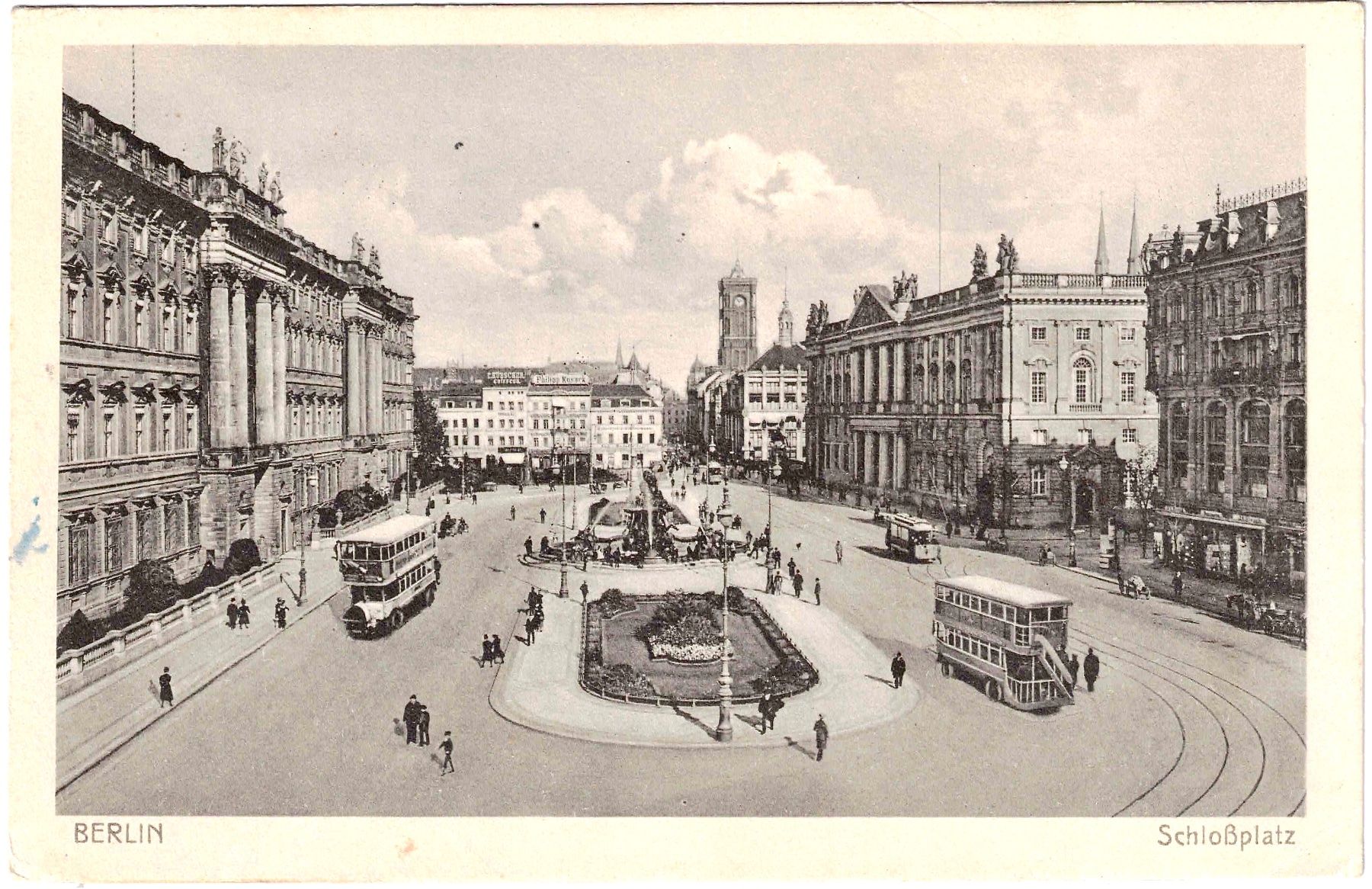 Cartoline postali: BERLIN - Schlossplatz mit Publikum ca. 1930 (D – Usato da Oberdorf BL venduto da Hopfehuepfer