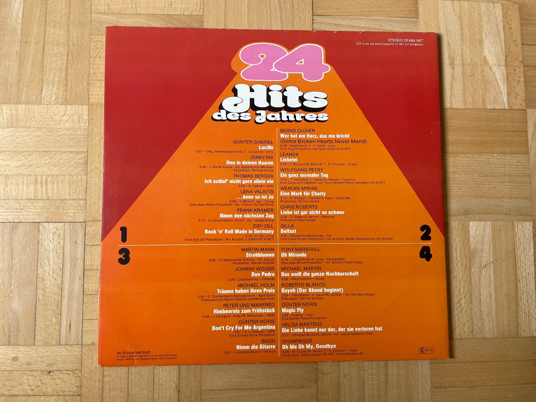 Dischi in vinile: 24 Hits des Jahres - Doppel LP – Usato da Zürich venduto da mar_xfn9 1