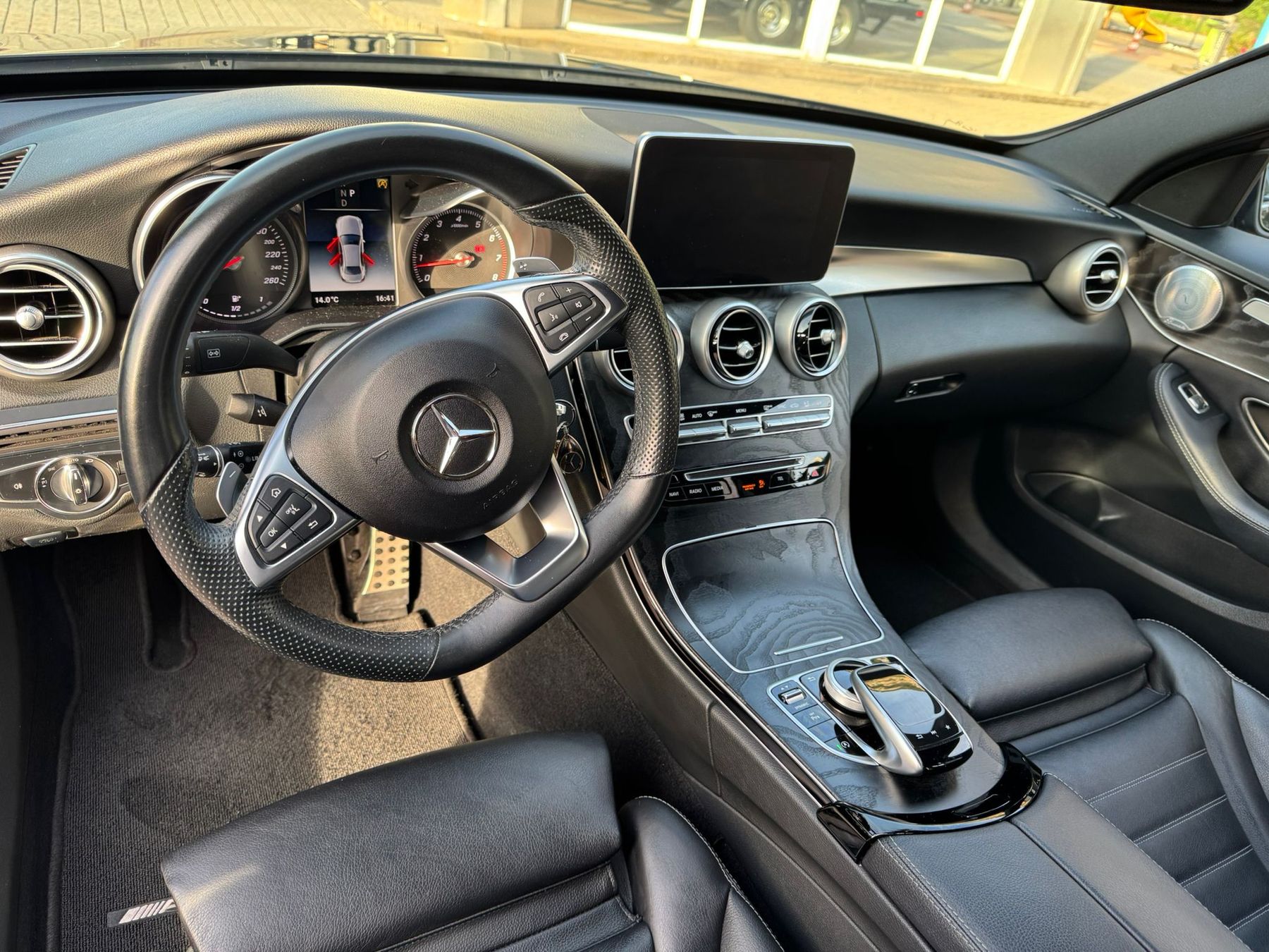 Mercedes-Benz Autos: Mercedes-Benz C 200 AMG Line – Gebraucht aus Mendrisio von dos_9k7h 3